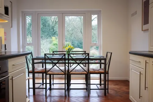 Abacus Bed and Breakfast, Blackwater, Hampshire - 2-Star