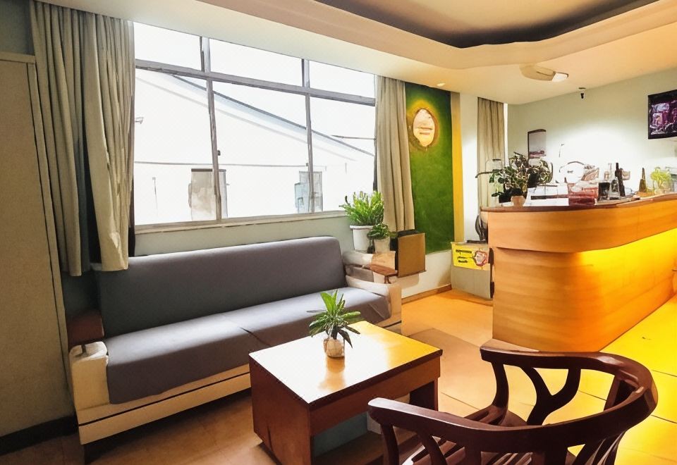 3. Town Inn..