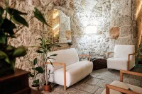Ambrosia - Timeless Hosting