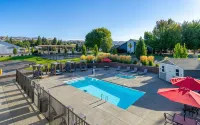 The Lodge Lake Chelan - Pool