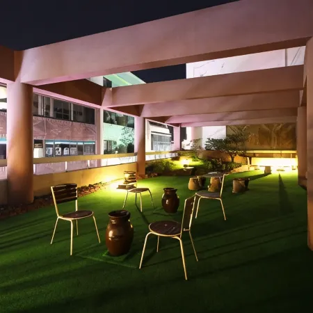 Daedong Hotel Отели рядом с достопримечательностью «Парк Сарабон»