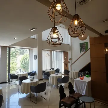 Mazeki Addis Boutique Hotel Отели рядом с достопримечательностью «Пьяцца»