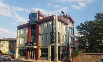 Lotus Otel