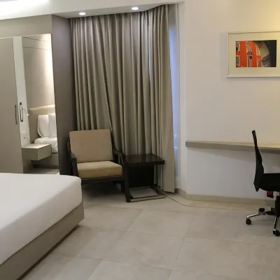 คีย์ส์ ไลท์ โดยเลมอนทรี โฮเต็ลส์, เมย์ฟิลด์, กูร์กาออน โรงแรมใกล้ถนน Sohna Road