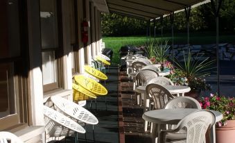 Capricorn Motel Royale 1000 Islands