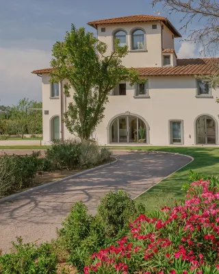 Tenuta Asmara Luxury Suites Hotel in zona Villa La Palagina