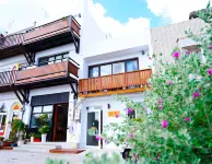 Red House Hotels in Pingtung