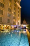 Novotel Semarang - piscina