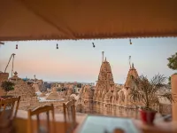 Mud Mirror Guesthouse