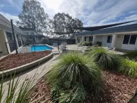 Ryley Motor Inn - Pools