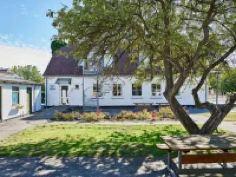 Frederiksværk Camping & Hostel Hoteles en Frederiksværk