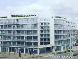 Parizs Garden Apartments