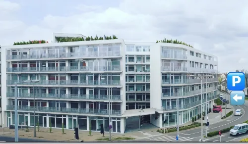 Parizs Garden Apartments