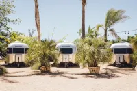 Caravan Outpost - Parking