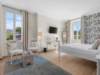 Hôtel la Villa Sainte Valérie Adults Only アンティーブのホテル