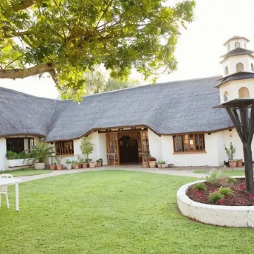 Lalapanzi Hotel & Conference Centre