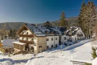 Wellness Hotel Windsor Hotels near The Elbe river source