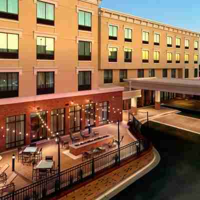 Courtyard LaGrange Hotel Exterior