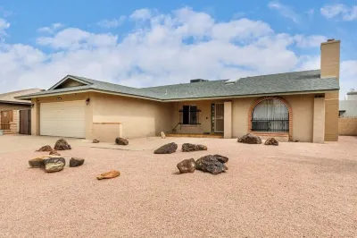 3-bedroom house in superb Glendale with AC, WiFi. Enjoy your stay Hotels near Glendale Arizona Historical