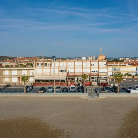Logis Hôtel & Restaurant Mediterranee