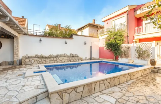 弗圖納別墅旅館