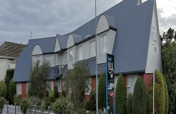 家園別墅汽車旅館