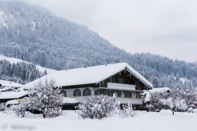 Deva Villa Mittermaier Hôtels à : Unterwossen