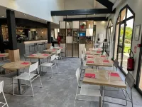 宜必思聖洛聖羅俠飯店 - 早餐