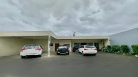 Guest House Nusa Indah Batu Malang - parking