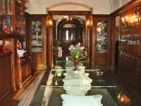 The Inn at Centre Park Hotels in Reading