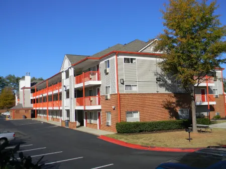 Stay Inn & Suites - Stockbridge Отели рядом с достопримечательностью «Eagles Landing Country Club»