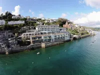 Mr & MRS Smith Salcombe Harbour Hotel فنادق في 