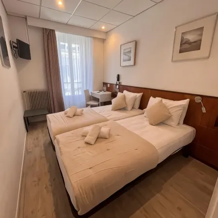 Azurene Royal Hotel