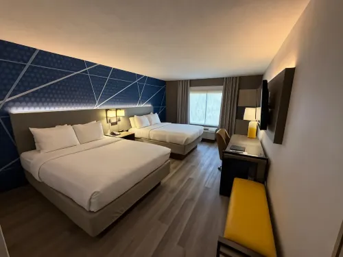 Comfort Inn & Suites Danbury-Bethel Hotels in Danbury