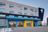 Tru by Hilton Edmonton Windermere Hotels near Blackburne Park and playground