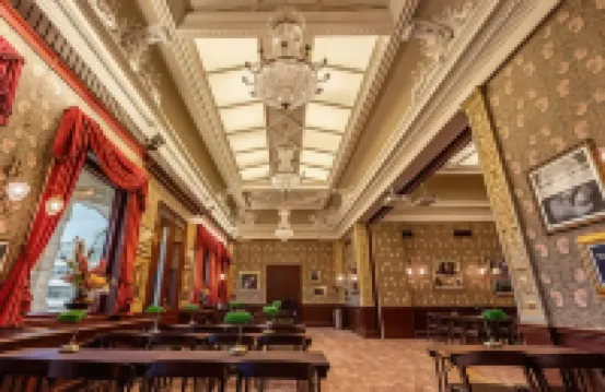 Hotel Pigalle Hotels near Brunnsparken