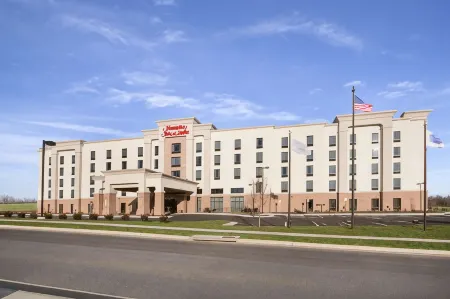 Hampton Inn & Suites Charles Town Отели в г. Рансон