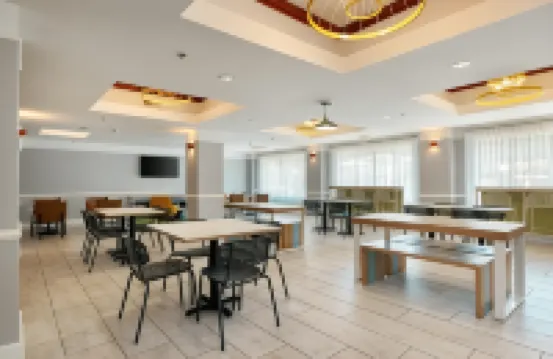 薩凡納機場福朋喜來登酒店