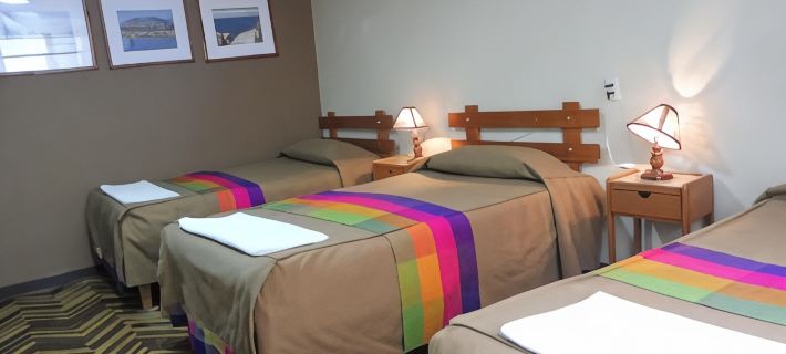 Hostal Los Uros Отели в г. Пуно