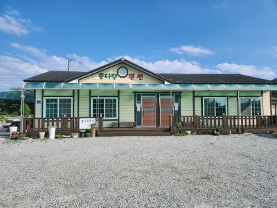Chungju Log Pension Hotels near Neungam land springs