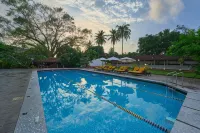 Casino Hotel - Cgh Earth, Cochin - Swimmingpools
