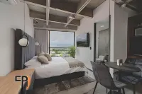 Epic Suite 302 Deluxe Airport Hotels in 