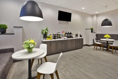 Best Western Plus Cranberry-Pittsburgh North Отели в г. Зелиенопл