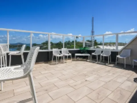 Gladstone Reef Hotel Motel Hotels in Gladstone Central