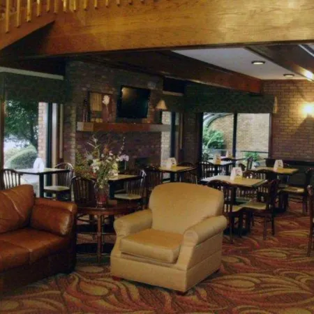 Quality Inn & Suites Searcy I-57