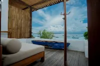 Gili Sands Hotel & Bar