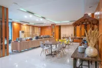 Votel Kartika Abadi Madiun Hotels in Madiun City