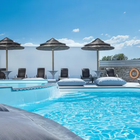 Liana Beach Hotel & Spa