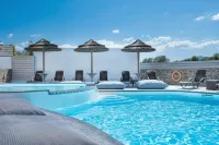 Liana Beach Hotel & Spa
