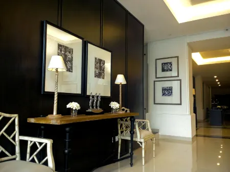 M Hotel Sorong Managed by East Season Отели в г. Sorong Manoi